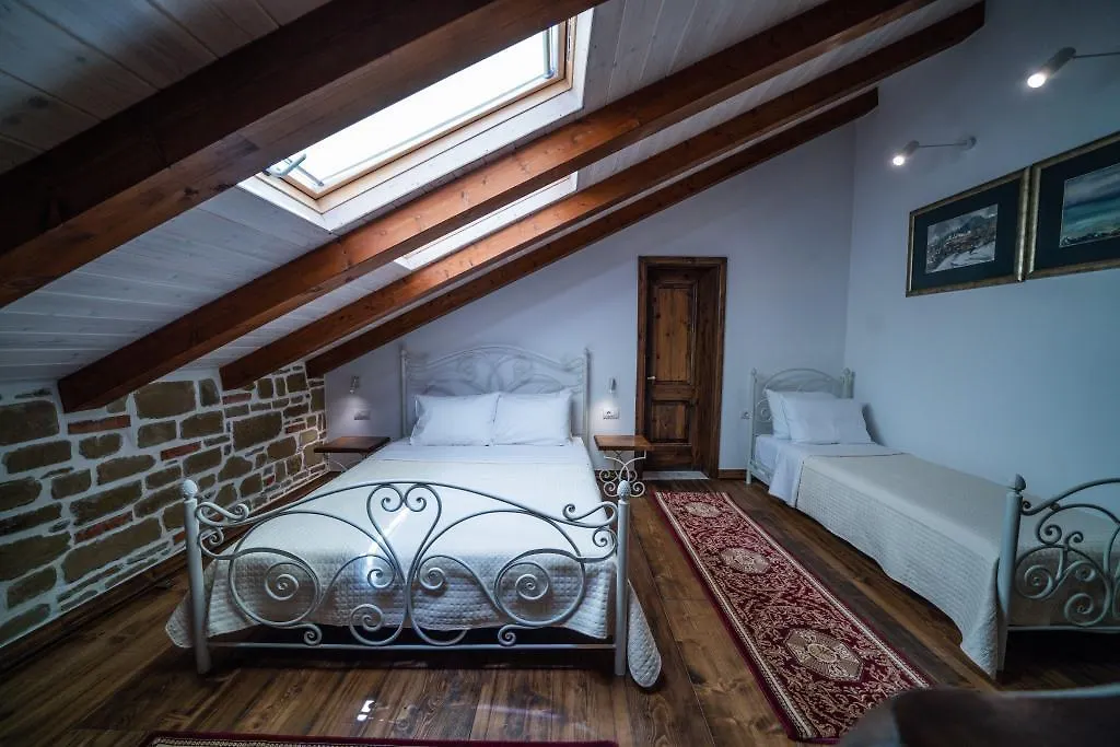 Korca Boutique Hotel 0*, Korce