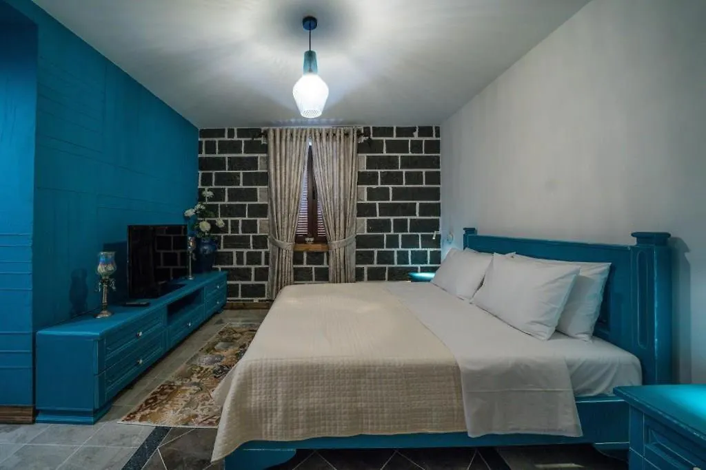 Korca Boutique Hotel  קורצ'ה