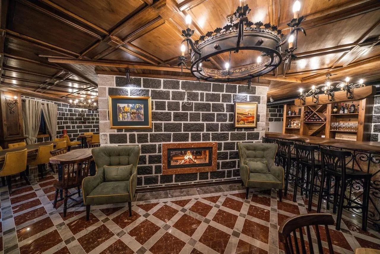 Korca Boutique Hotel  קורצ'ה